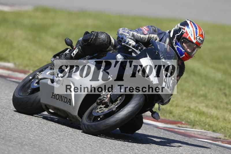/43 08.08.2025 Discover the Bike ADR/Race 3 rot/403